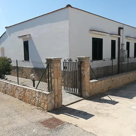 Villini Giovanna Disanti * Vieste